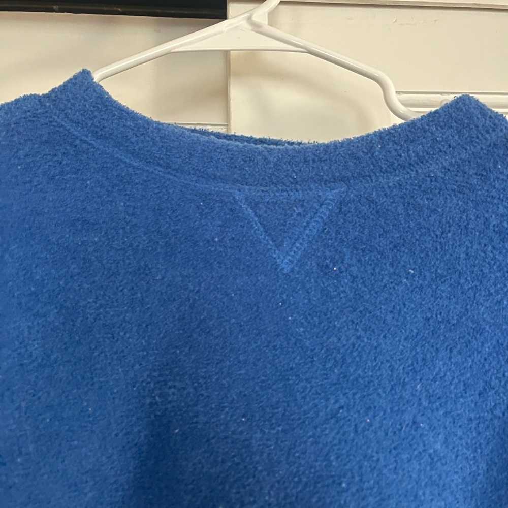 Blue sweater - Picture 2 of 3